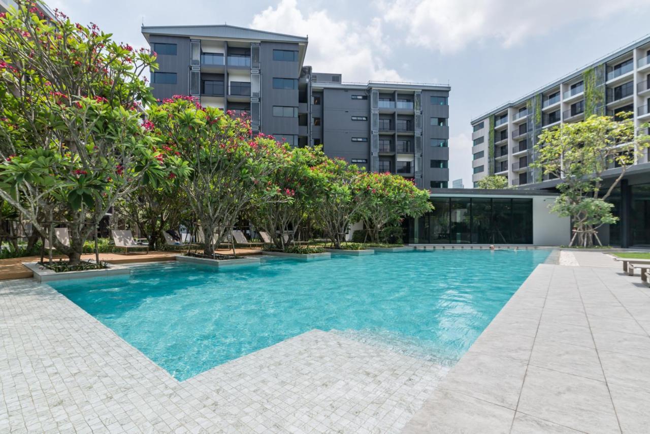 Ferienwohnung Blossom Sathorn By Plearn Bangkok Exterior foto