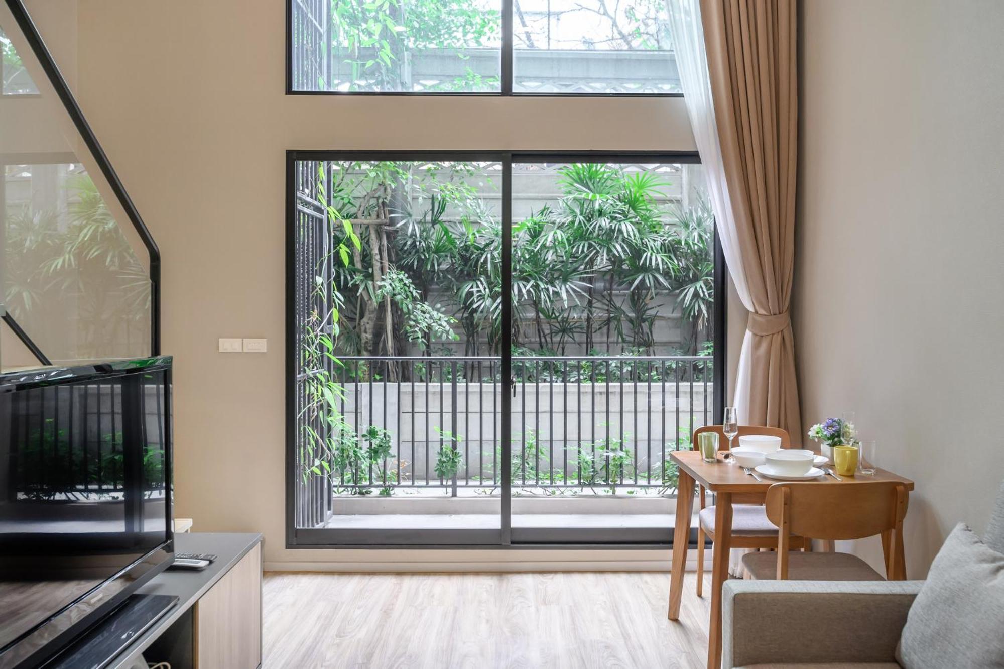 Ferienwohnung Blossom Sathorn By Plearn Bangkok Zimmer foto